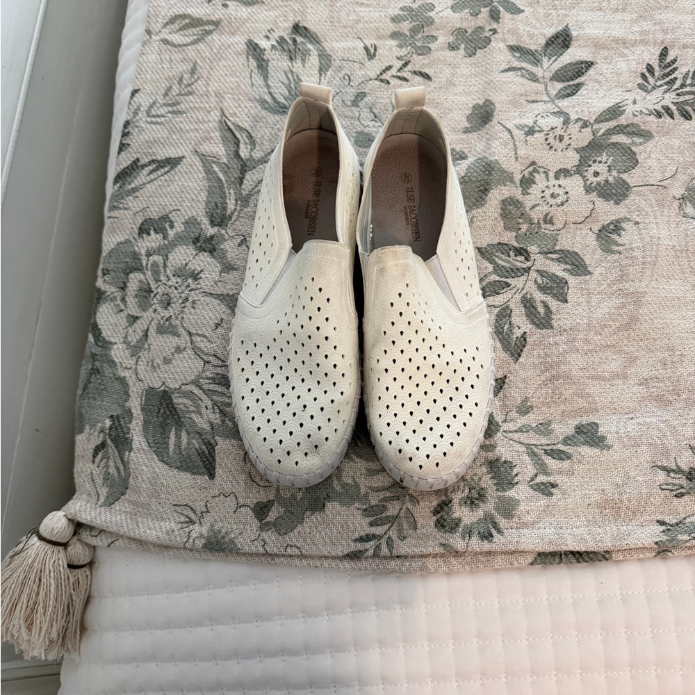 Ilse Jacobsen Off-White Perforated Slip-On Sneakers